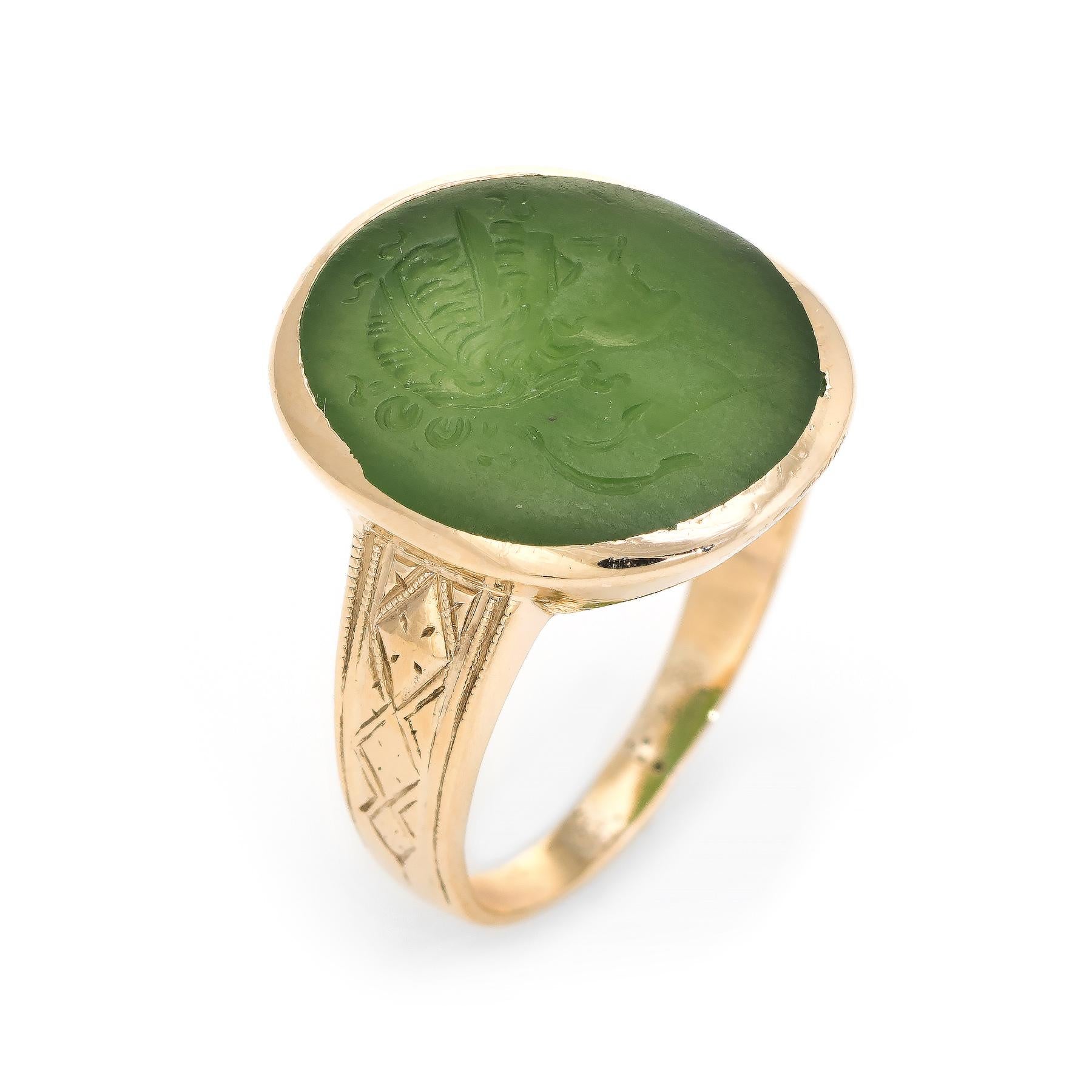 Finely detailed antique Victorian intaglio ring (circa 1880s to 1900s), crafted in 10 karat yellow gold. 

Green agate is carved with a portrait of a soldier measuring 15mm x 13mm. The agate is in excellent condition and free of cracks or chips