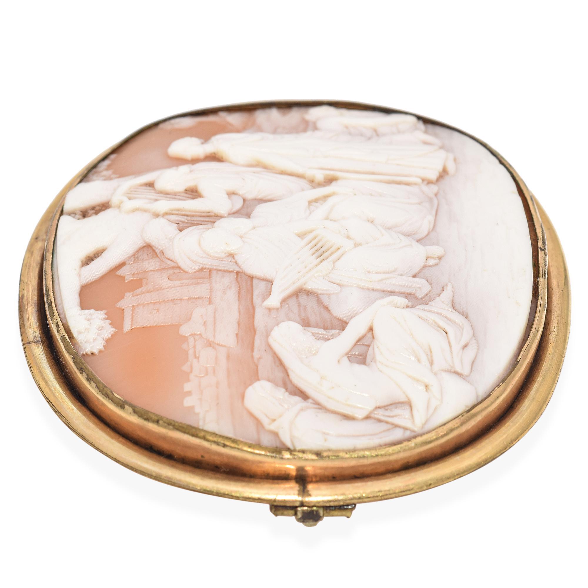 Antique Victorian Jesus in Mourning Battle of Babylon Cameo Brooch In Good Condition For Sale In New York, NY