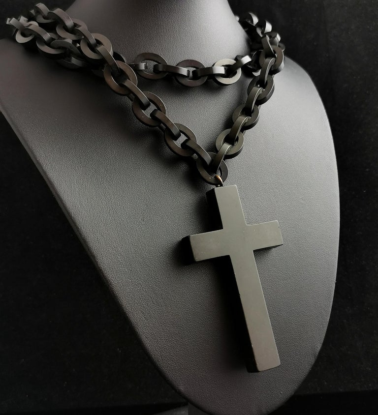 Antique Victorian Jet long chain necklace, Vulcanite Cross pendant, Mourning  For Sale 9