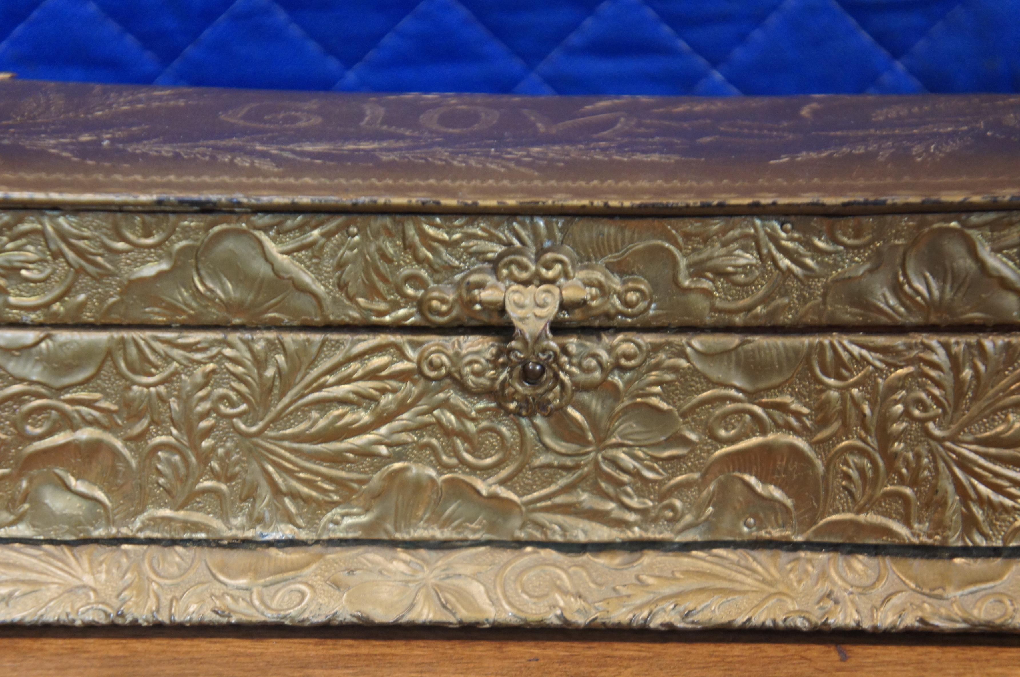 Antigua caja cofre victoriana J&S de metal dorado esmaltado para guardar guantes Victoriano en venta