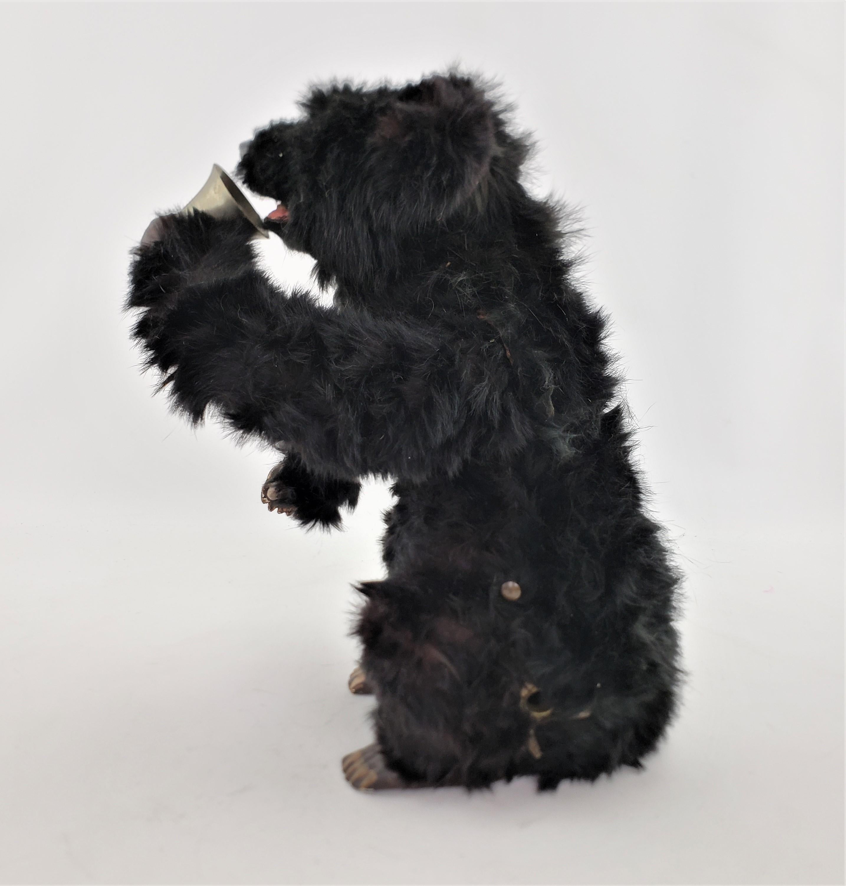 Autrichien Grand jouet d'enfant en forme d'ours noir à remontage mécanique à clé victorien ancien, trouvé en vente