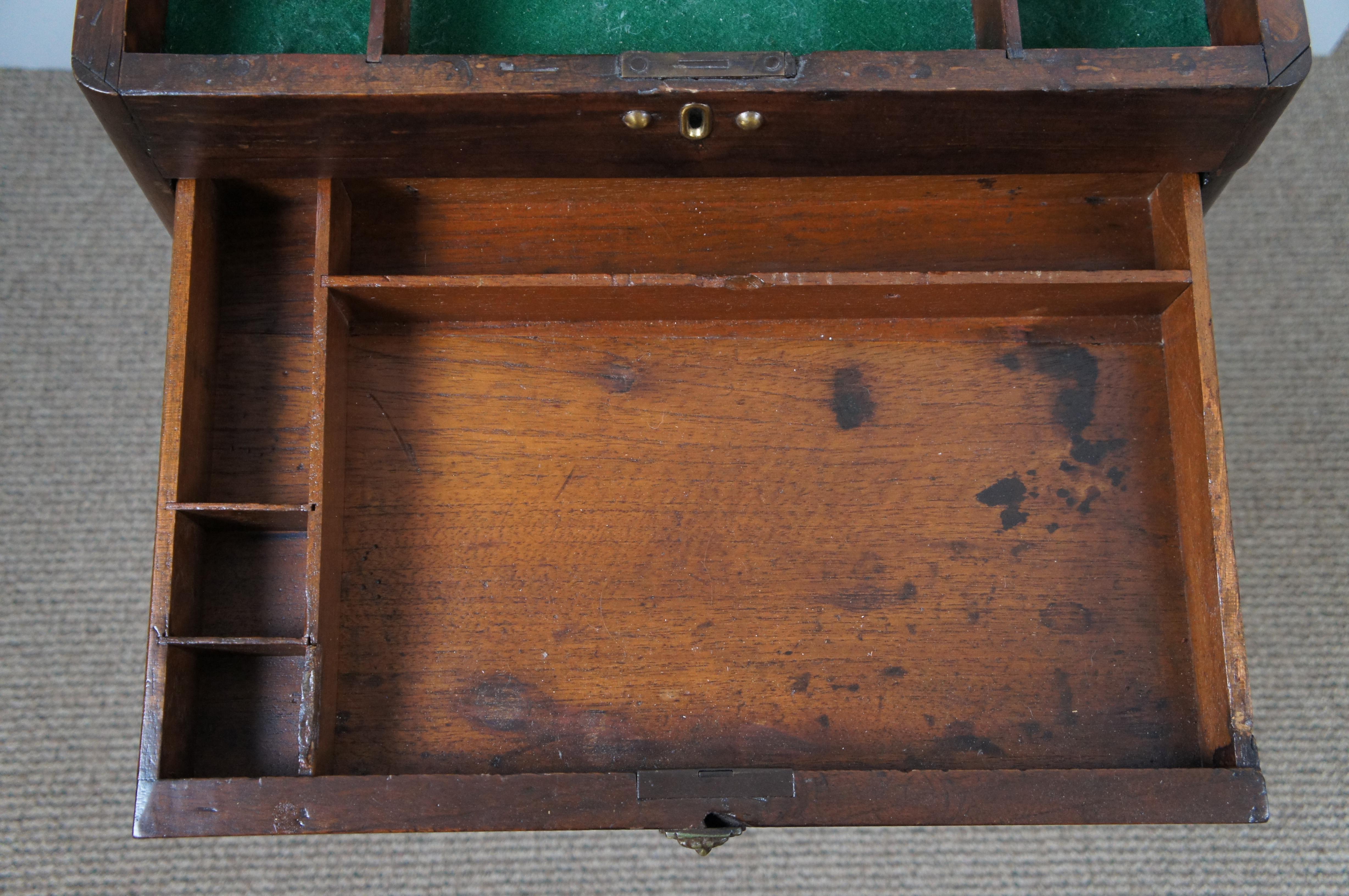 Antique Victorian Ladies Bobbin Turned Mahogany Sewing Table Stand Mirror Bon état - En vente à Dayton, OH