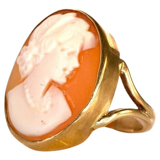 Antique Victorian Lady Cameo 9 Carat Gold Ring For Sale