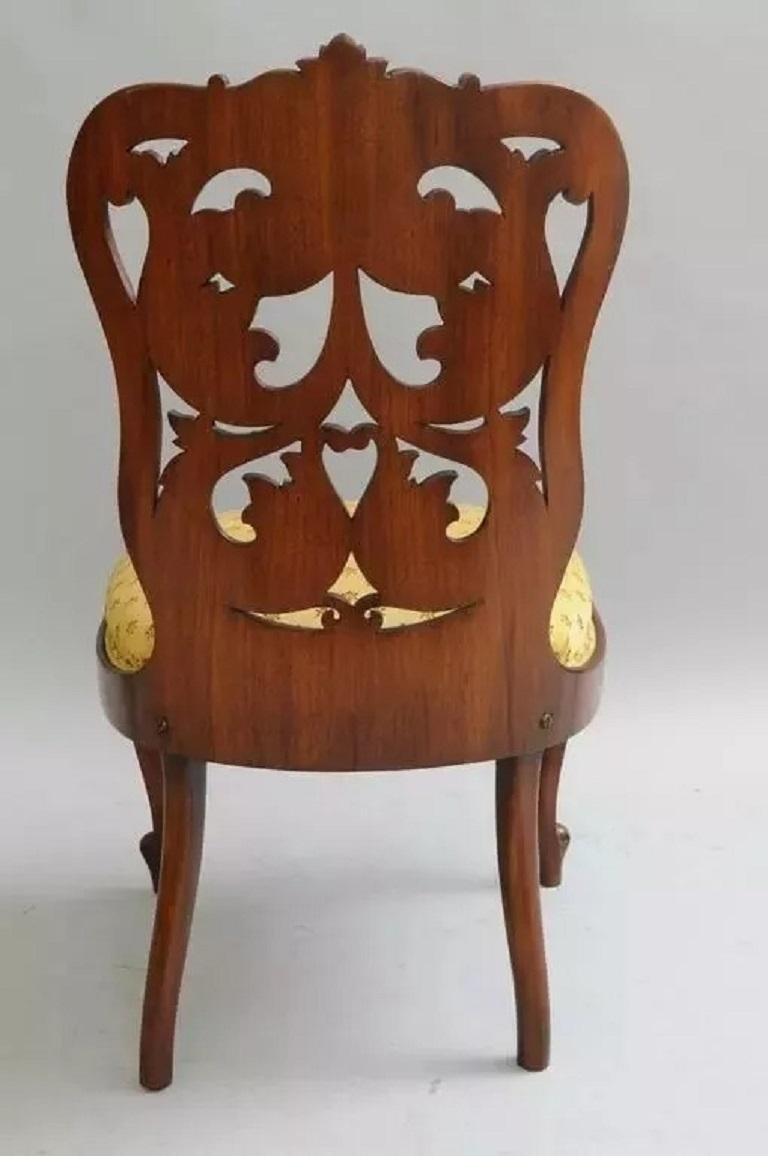 Antike viktorianische laminiert Nussbaum Scroll Slipper Stuhl Attr. John Belter (Viktorianisch) im Angebot