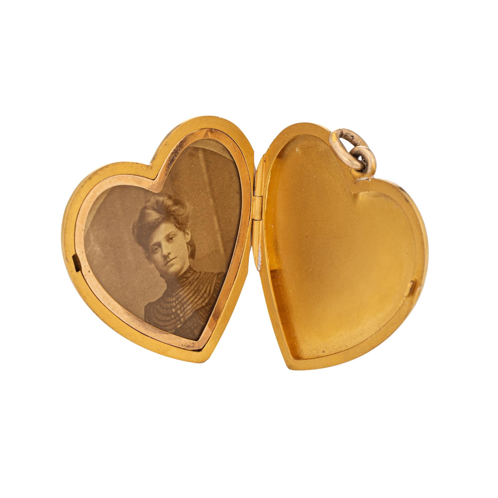 Victorien Pendentif en or jaune 14k pour médaillon en forme de coeur, d'époque victorienne en vente