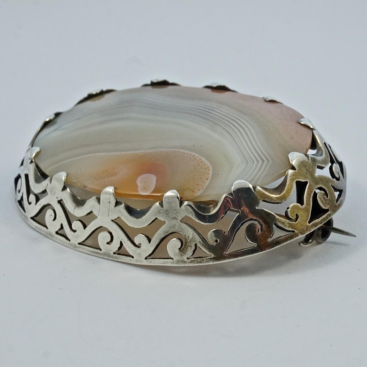 Oval Cut Antique Victorian Large Silver and Agate Brooch For Sale
