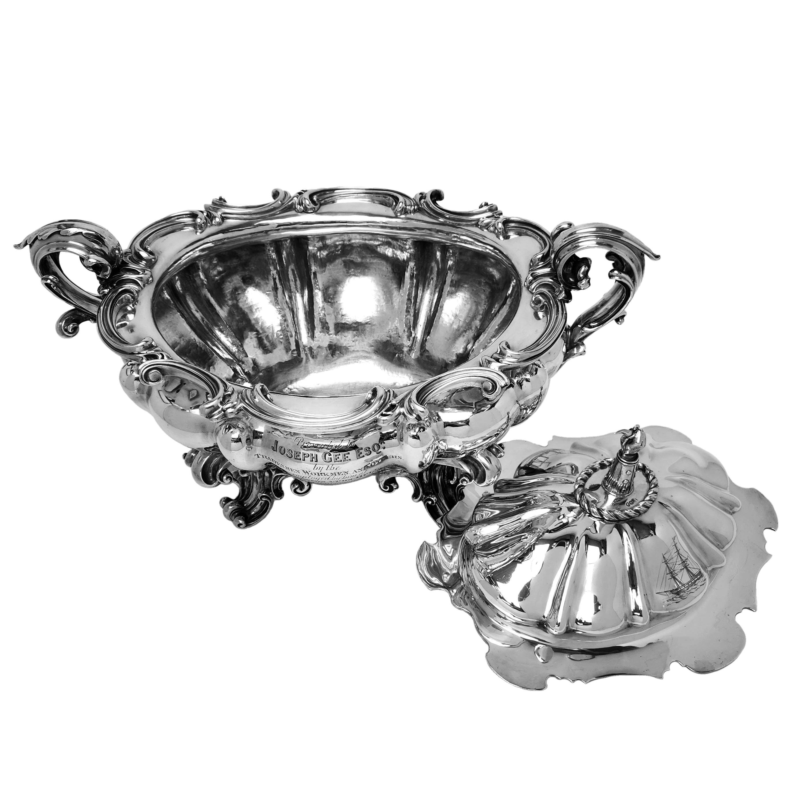Sopera Victoriana Antigua de Plata de Ley 1837 Londres, Inglaterra Europeo en venta