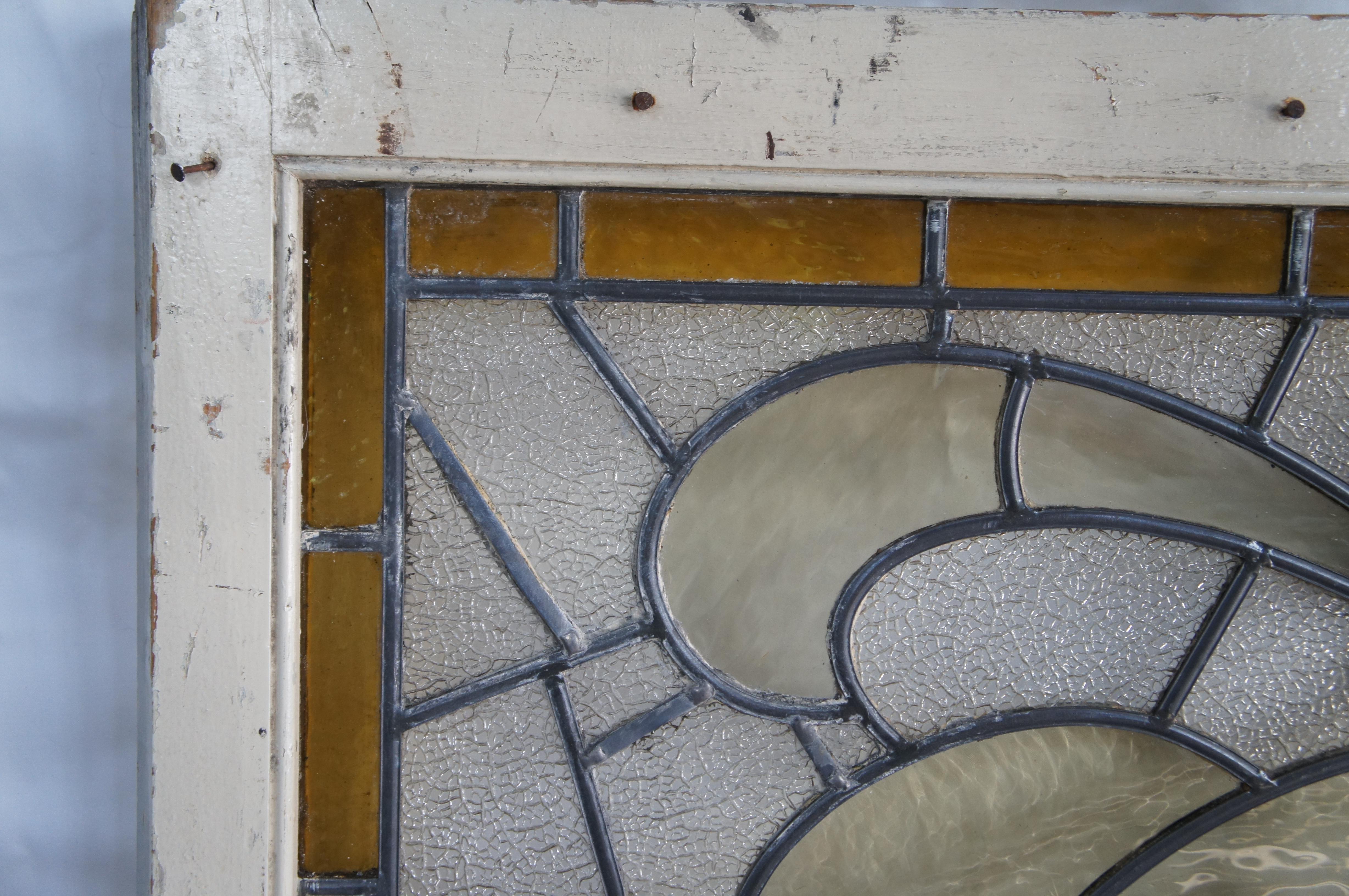 Vetro colorato Antica finestra architettonica vittoriana in vetro colorato a piombo in stile neoclassico da 47 pollici in vendita