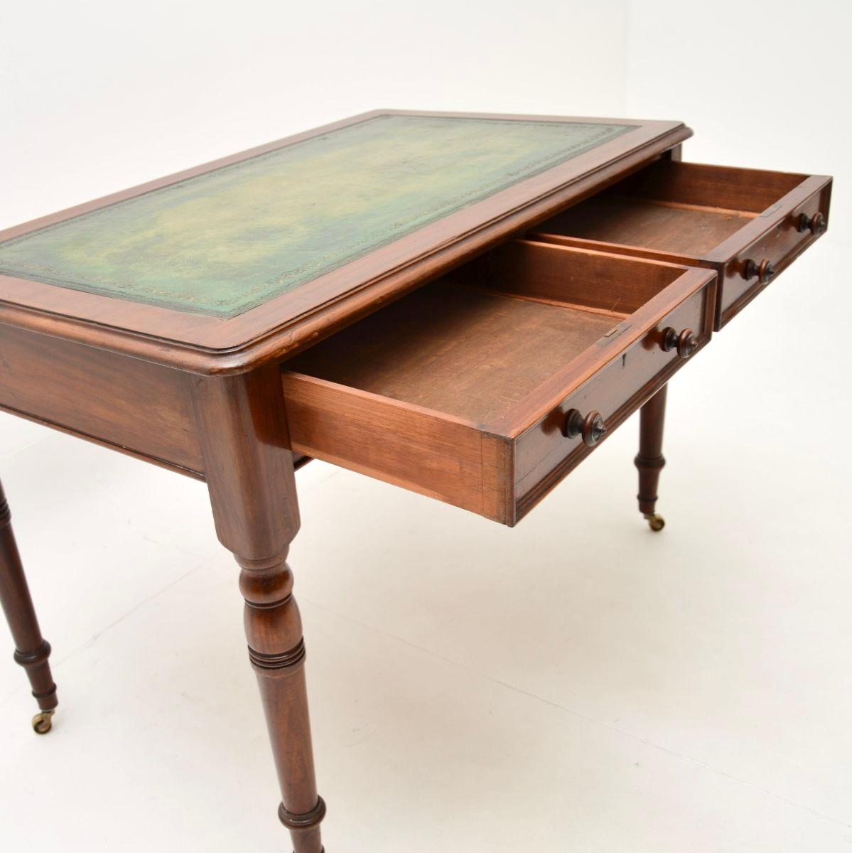 Antique Victorian Leather Top Desk / Writing Table 5