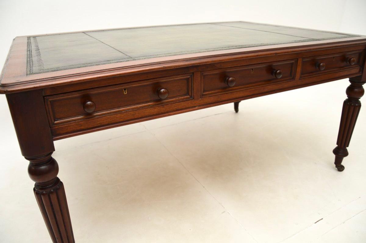 Ancien bureau/table d'écriture victorien en vente 3