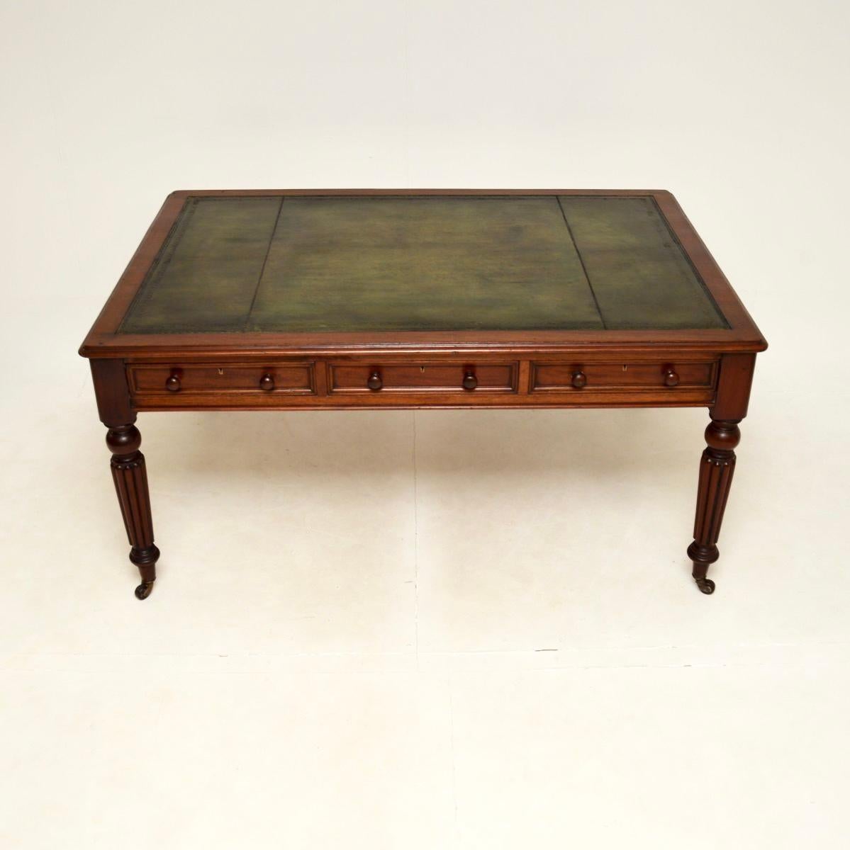 Ancien bureau/table d'écriture victorien Bon état - En vente à London, GB