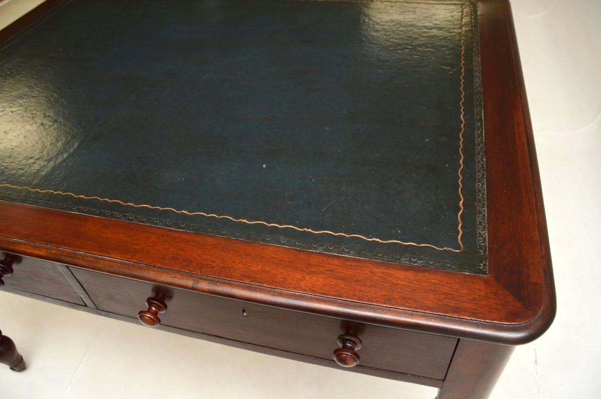 Antique Victorian Leather Top Partners Desk / Writing Table For Sale 1