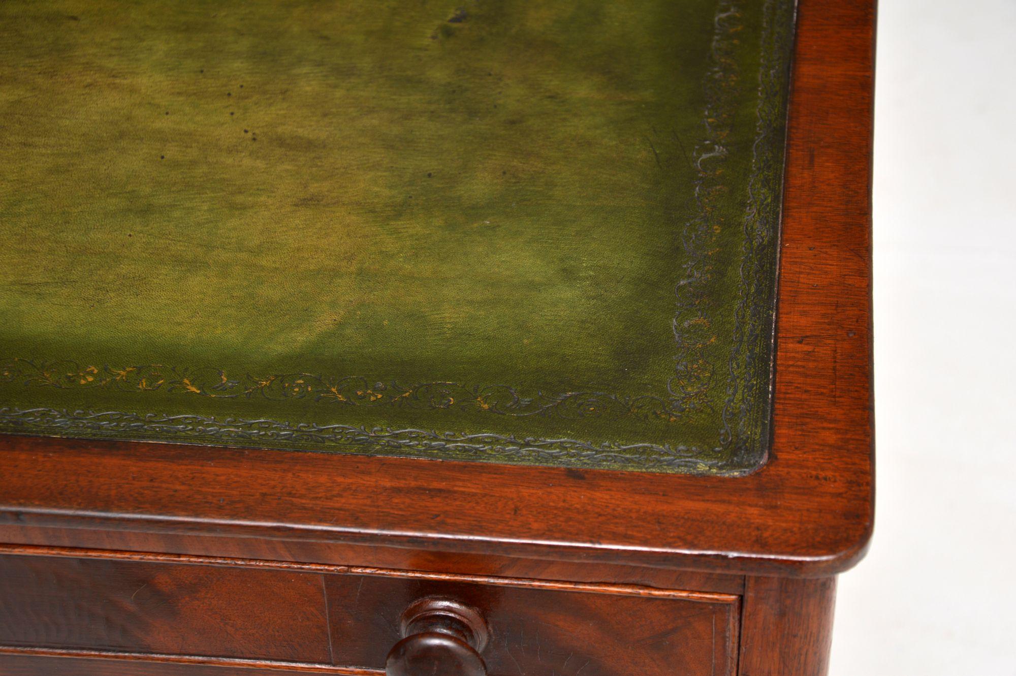 19th Century Antique Victorian Leather Top Writing Table / Desk