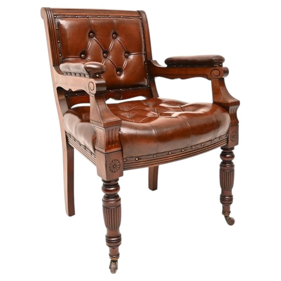Fauteuil de bibliothèque victorien ancien en vente