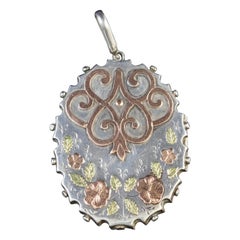 Antique Victorian Locket Forget Me Not Silver 18 Carat Gold, circa 1880
