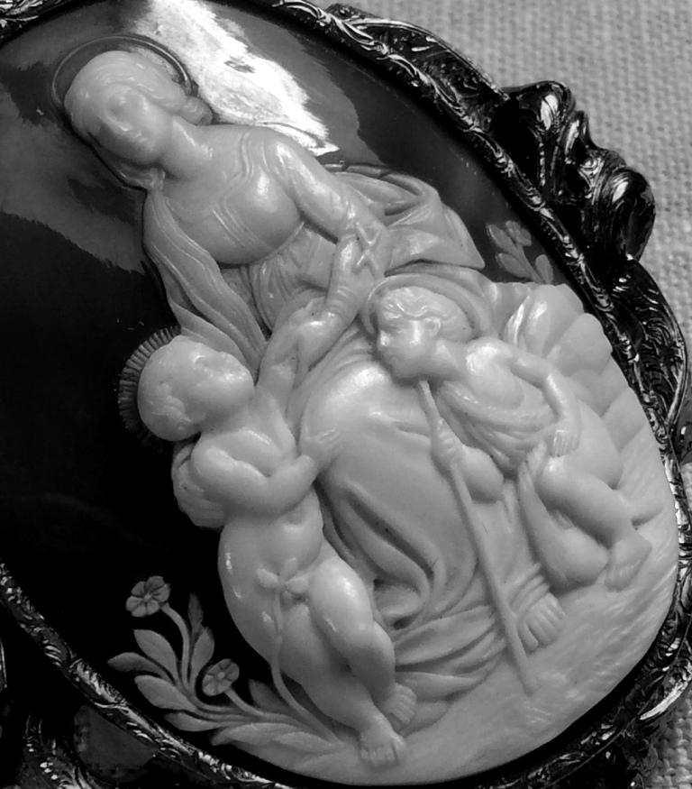 Antique Victorian Madonna and Child after Raphael Shell Cameo Brooch 4