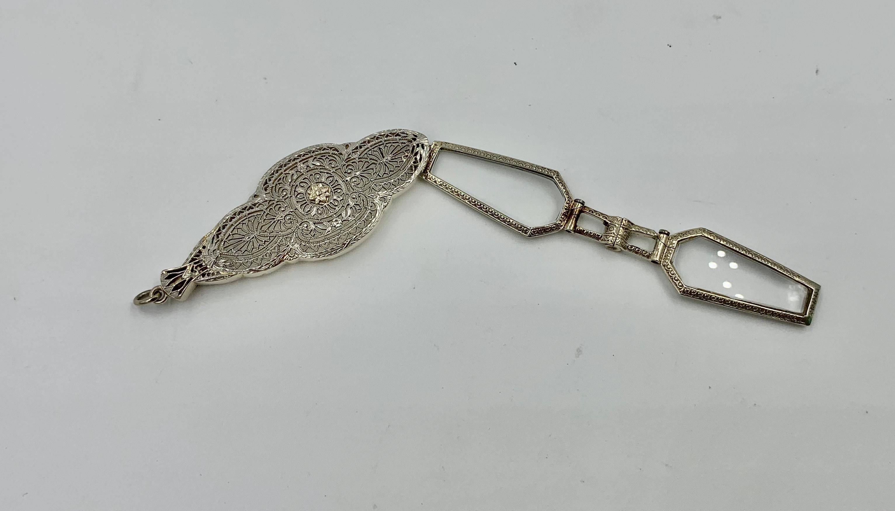 Women's Antique Victorian Magnifying Glass Pendant Lorgnette 14 Karat Gold Filigree