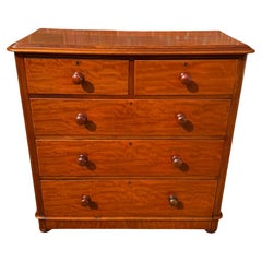 Cómodas y cajoneras de madera