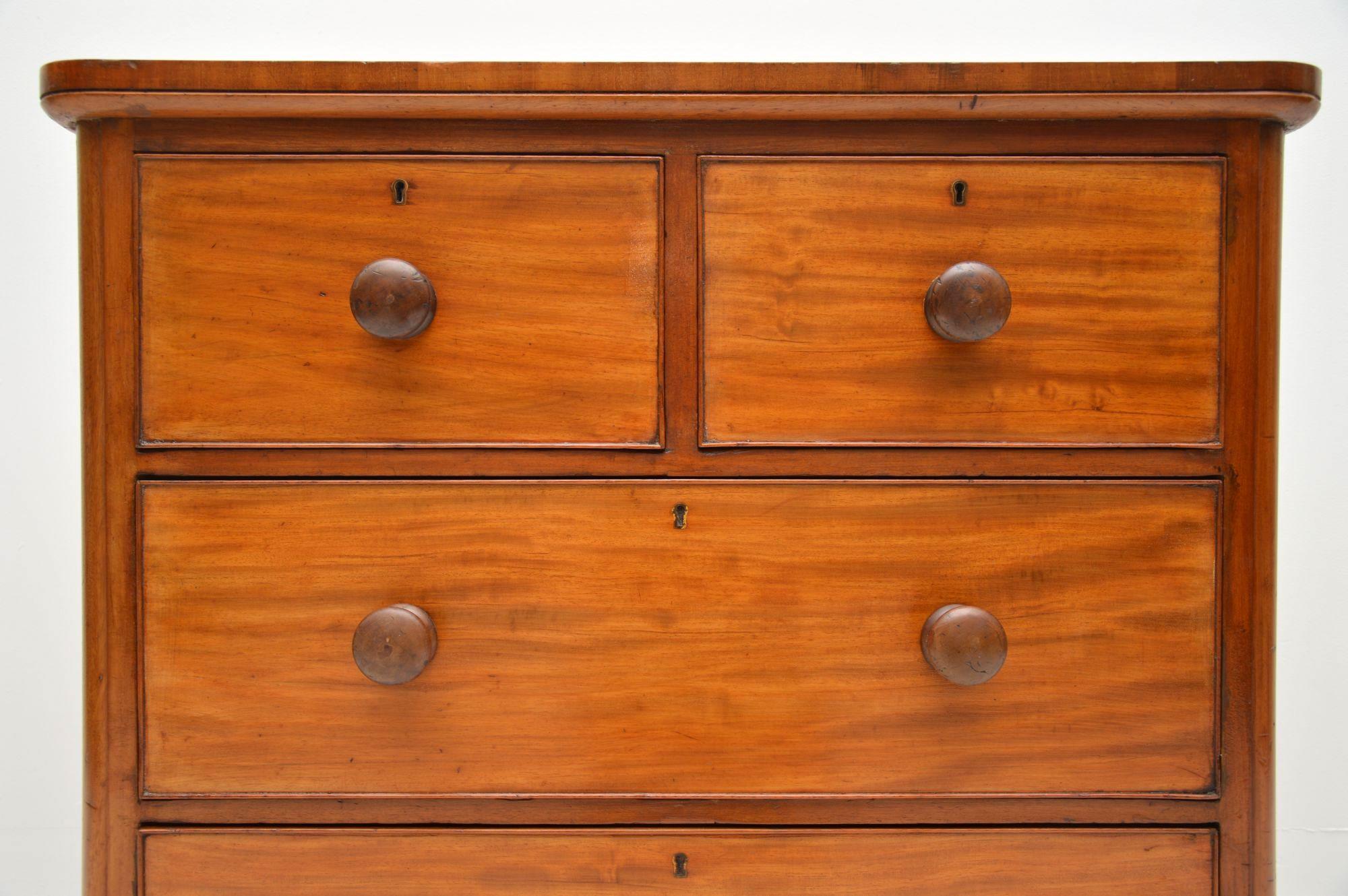antique victorian chest of drawers