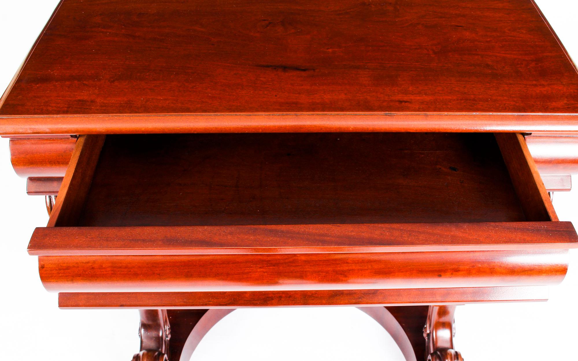 Antique Victorian Mahogany Console Hall Table, 19th Century For Sale 1