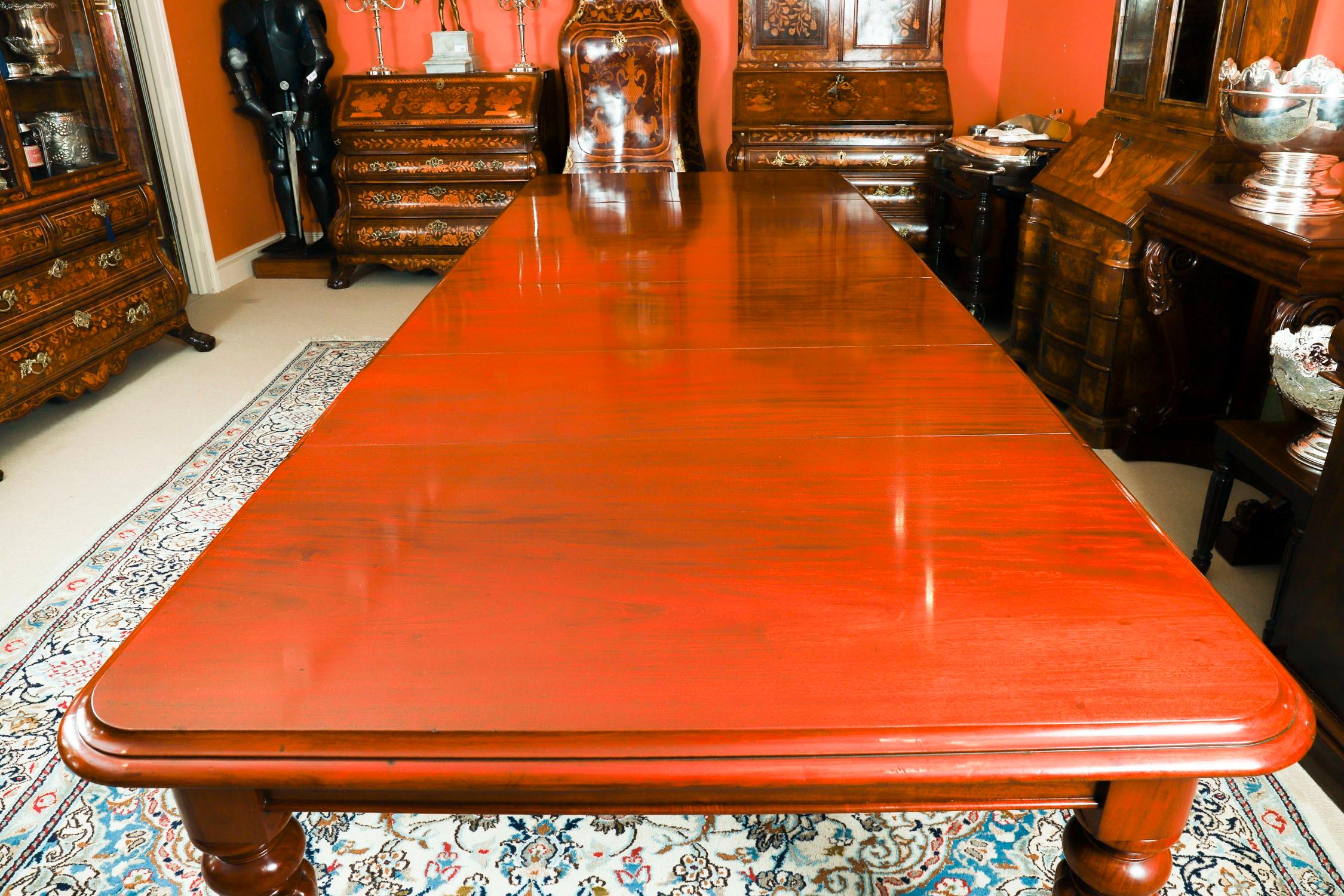 Antique Victorian Mahogany Dining Table 19th C & 12 Balloon Back dining chairs For Sale 7