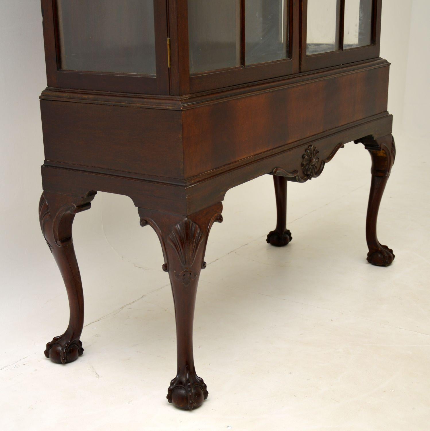 Antique Victorian Mahogany Display Cabinet 2