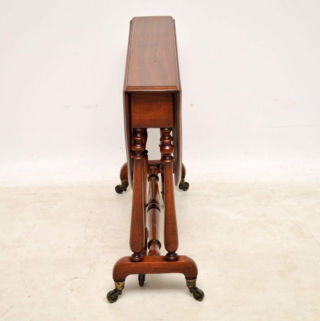 Mid-19th Century Antique Victorian Mahogany Drop-Leaf Sutherland Table