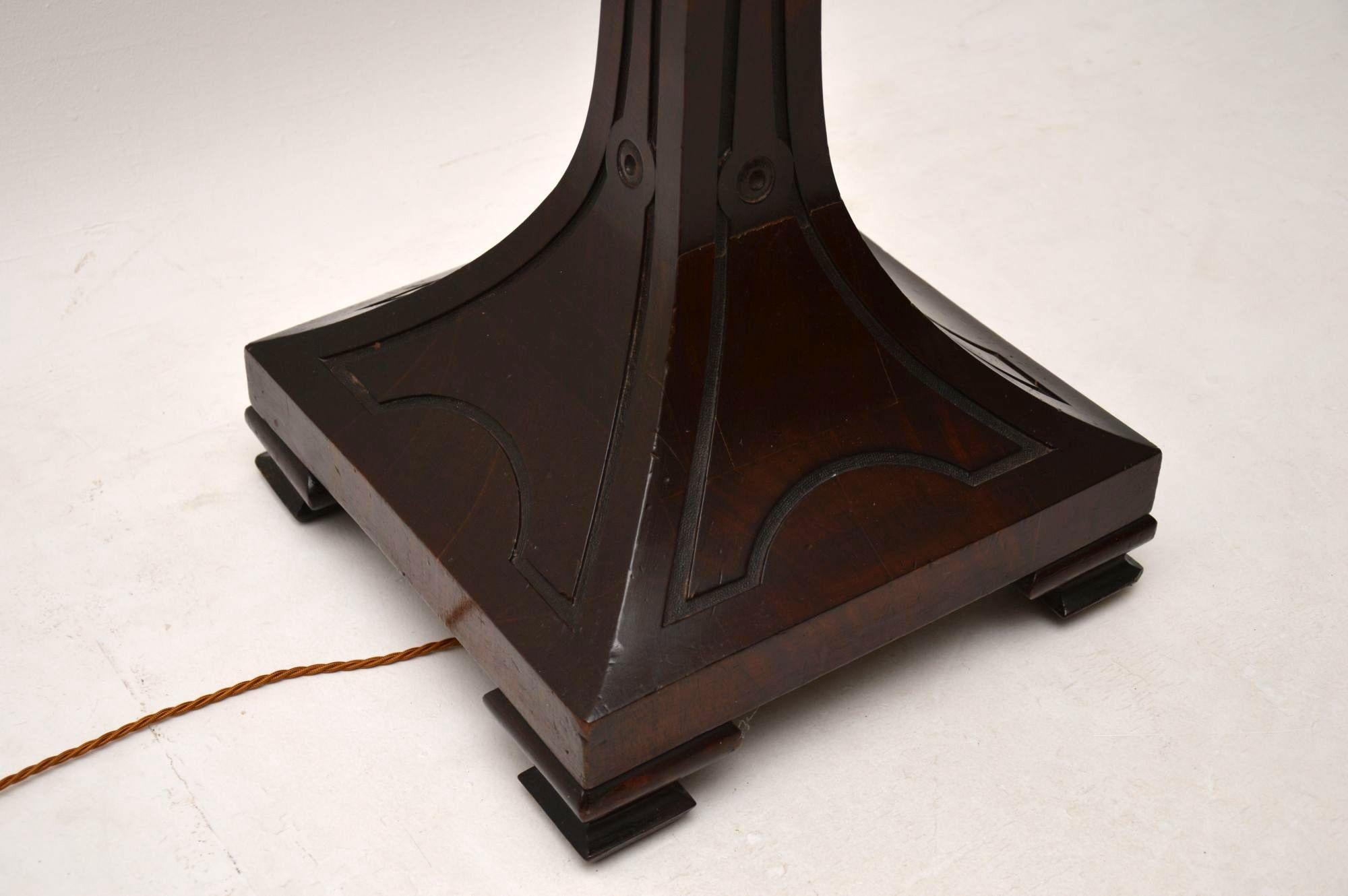 Antique Victorian Mahogany Floor Lamp (Spätes 19. Jahrhundert)