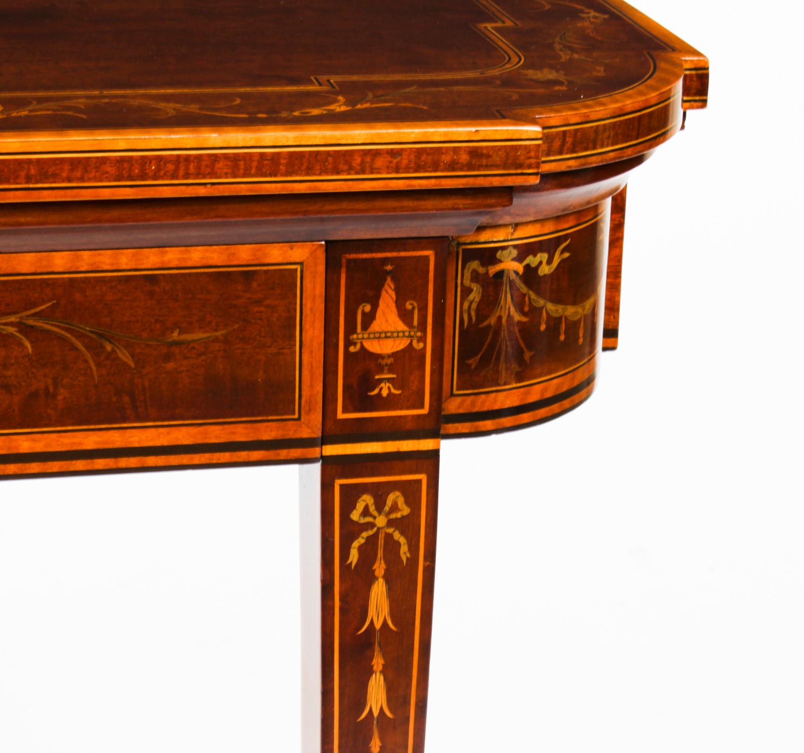 Antiker viktorianischer Mahagoni-Spieltisch mit Intarsien aus dem 19. Jahrhundert im Zustand „Gut“ im Angebot in London, GB