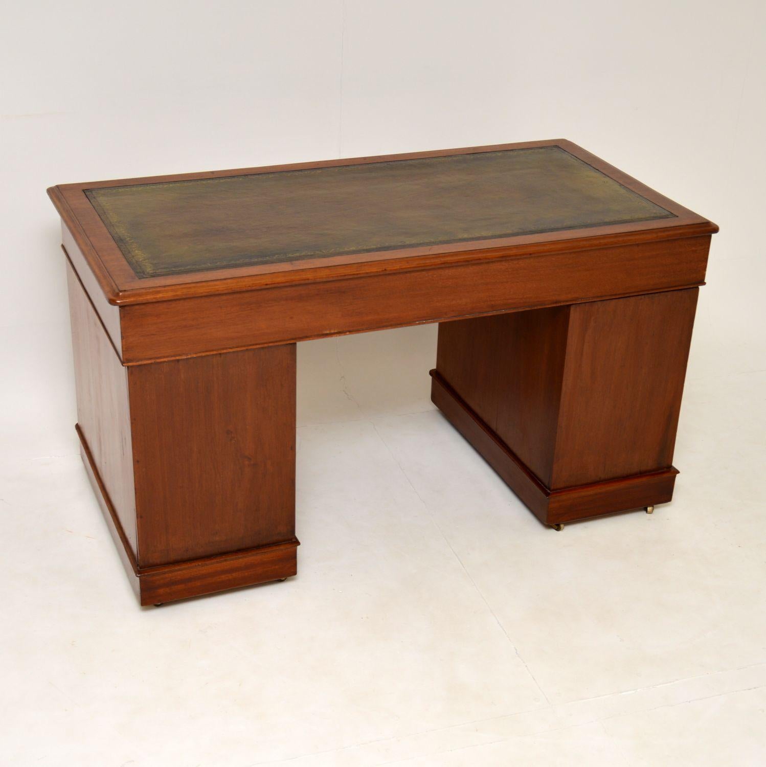Antique Victorian Mahogany Leather Top Pedestal Desk 4