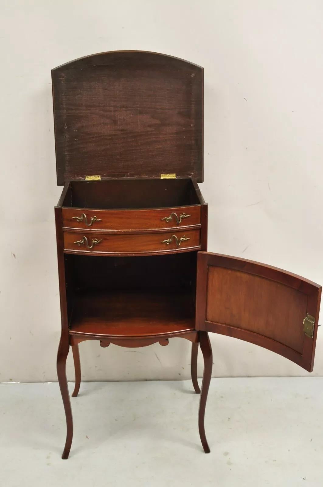 Antigua mesa de noche victoriana de caoba con tapa elevable y marquetería Mesa auxiliar de costura Desconocido en venta
