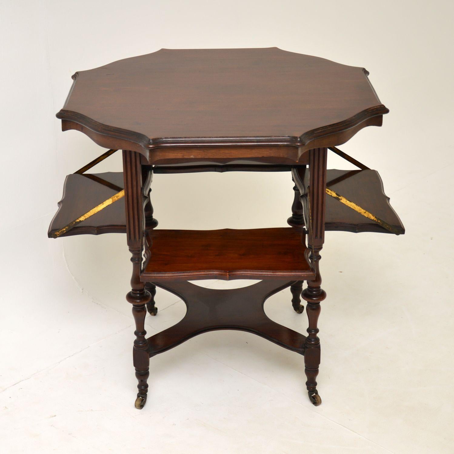 Antique Victorian Mahogany Occasional Table In Good Condition In London, GB