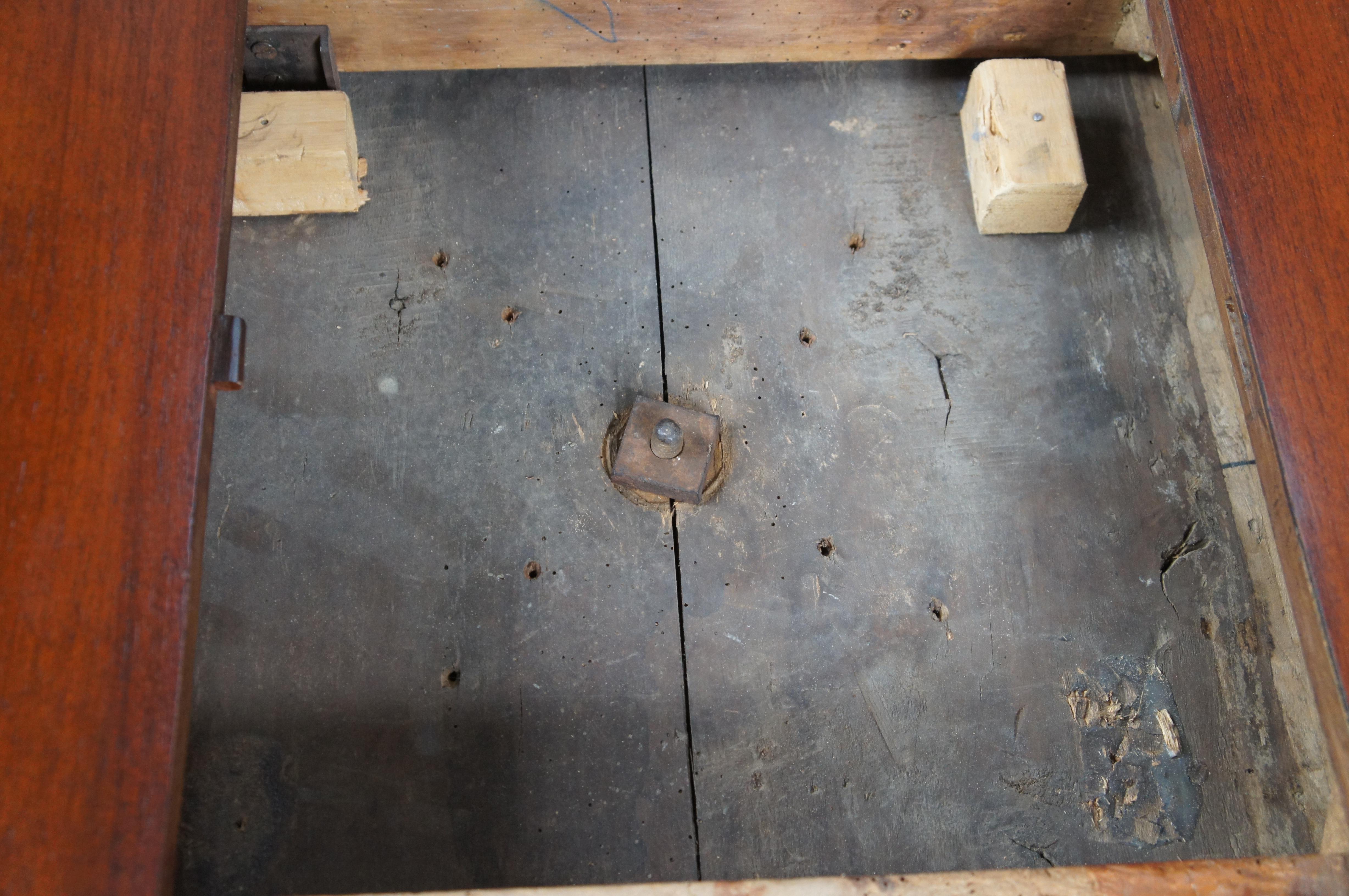 Ancienne table de salle à manger victorienne en acajou à piédestal central pour parloir et banquet 43