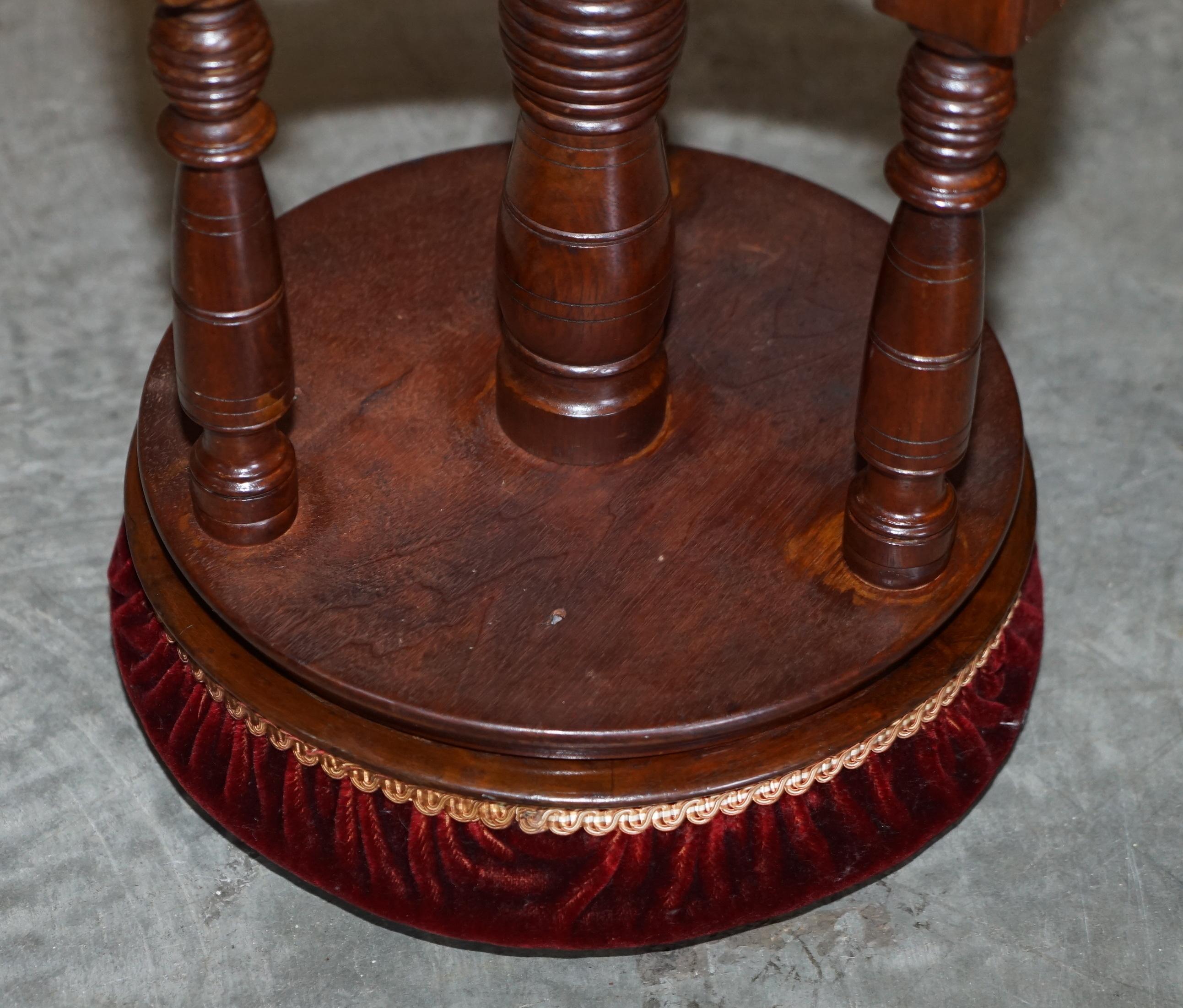 Antique Victorian Hardwood Piano Stool with Decorative Base Height Adjustable For Sale 3