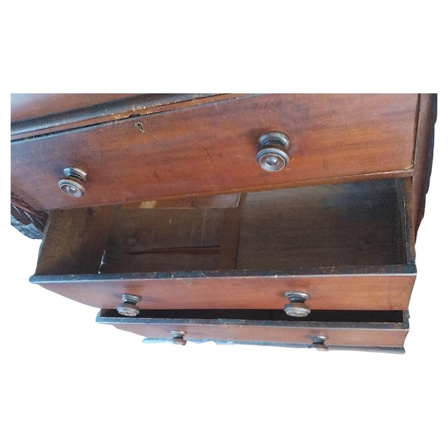 Women's or Men's Antique Victorian Mahogany Scotch Chest Of Drawers With Carved Columns For Sale