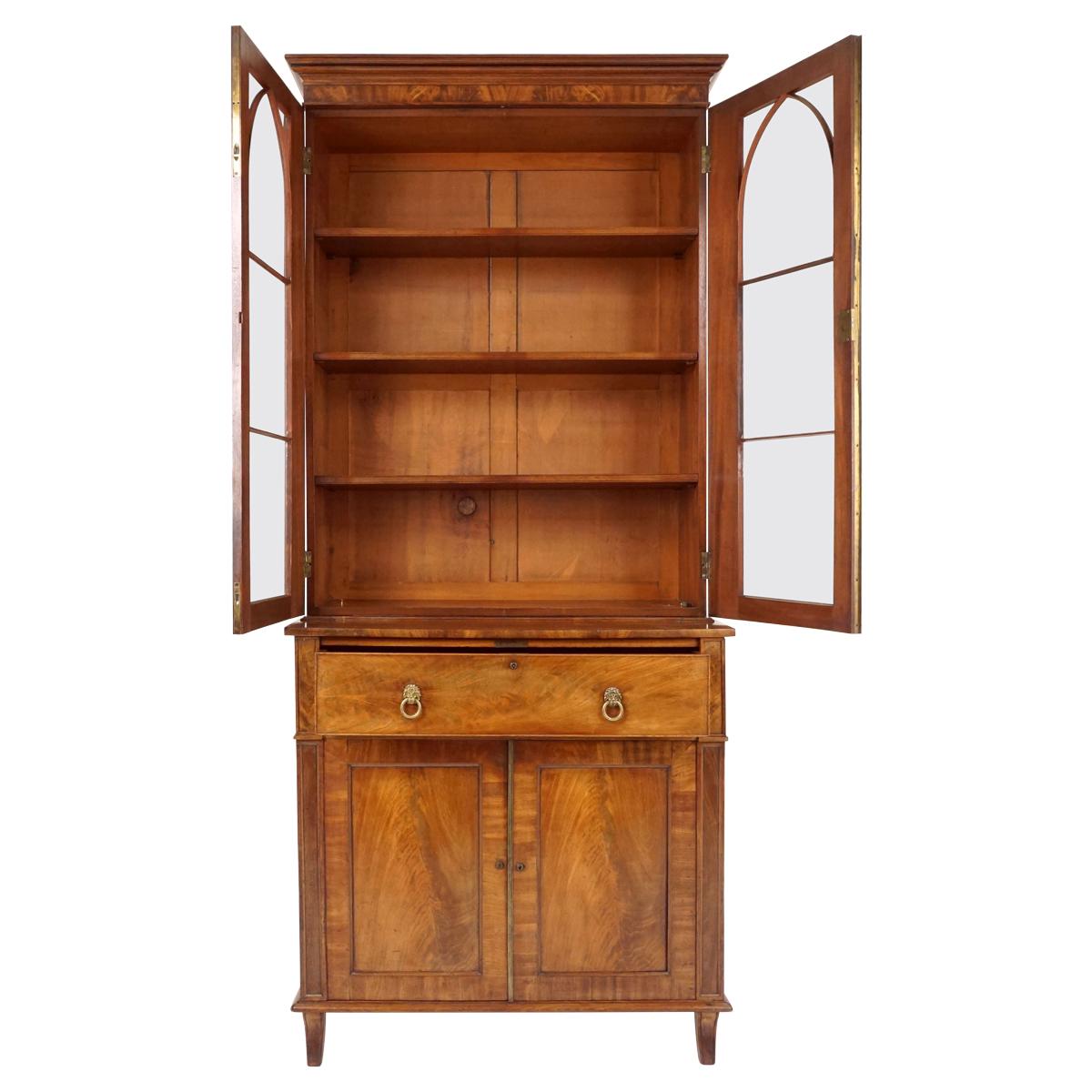 Antique Victorian Walnut secrétaire bookcase, Scotland 1870, B1953

Scotland, 1870
Solid Walnut 
Original finish
Moulded cornice on top
Bookcase has two glass doors with three adjustable shelves inside
Bottom section has a pullout / pull-out drawer