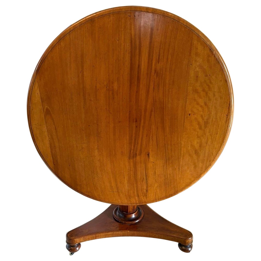 Antique Victorian Mahogany Tilt-Top Dining / Centre Table For Sale