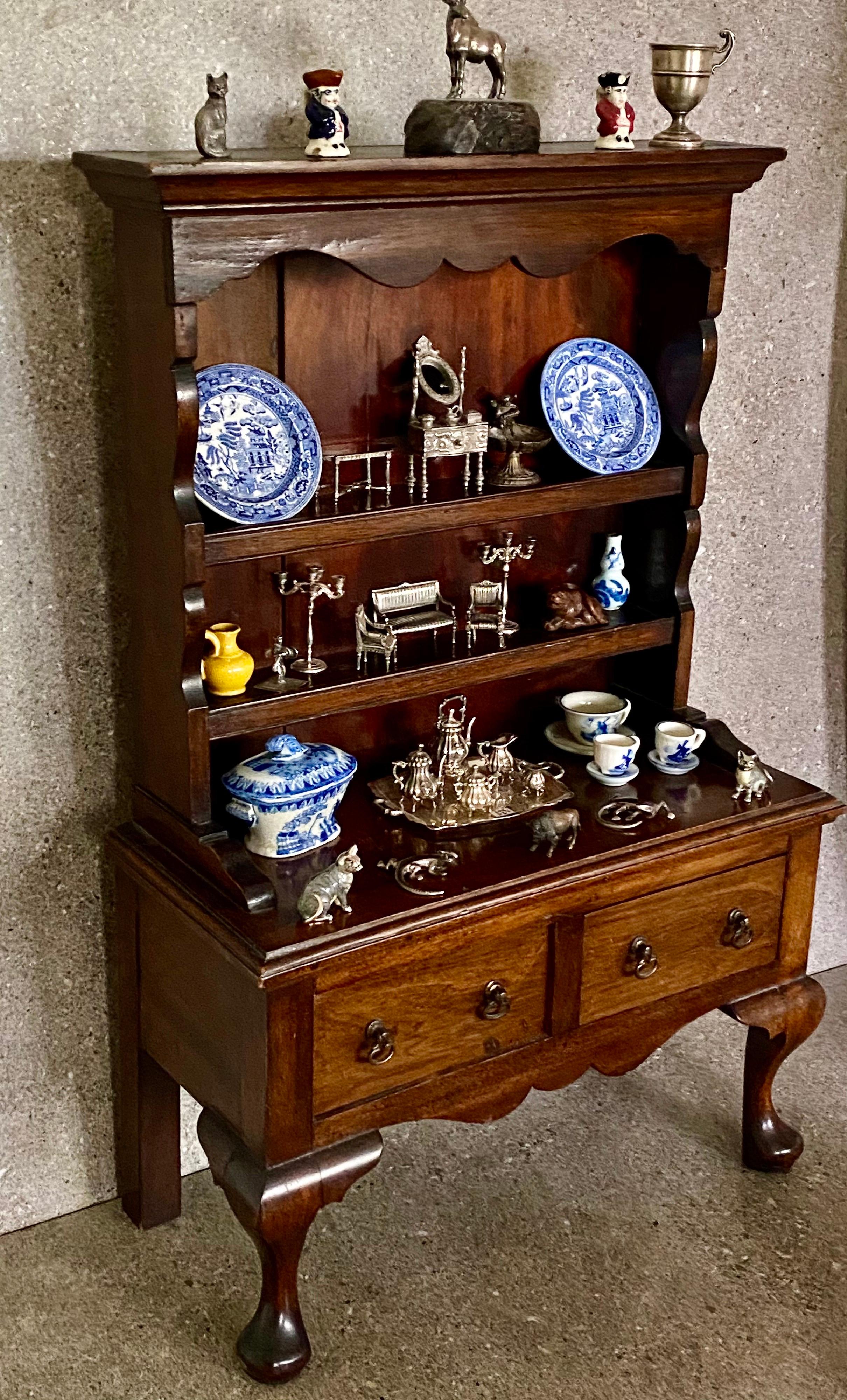 English Antique Victorian Mahogany Veneered Miniature Dresser Apprentice Piece For Sale