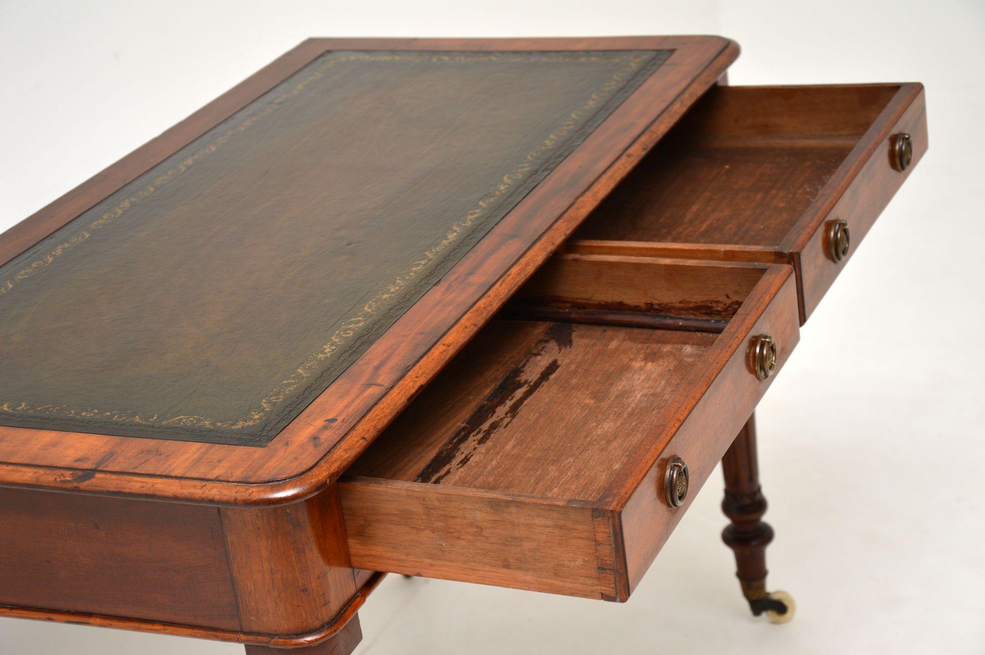 Antique Victorian Mahogany Writing Table Desk In Good Condition In London, GB