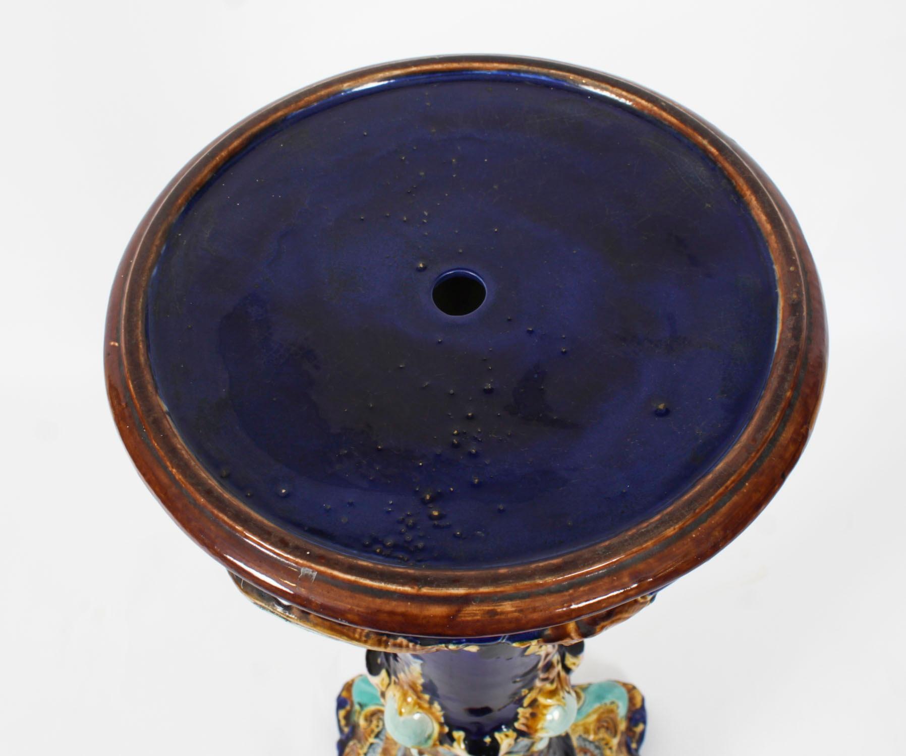 Antico Jardiniere vittoriano in maiolica su supporto del XIX secolo in vendita 7