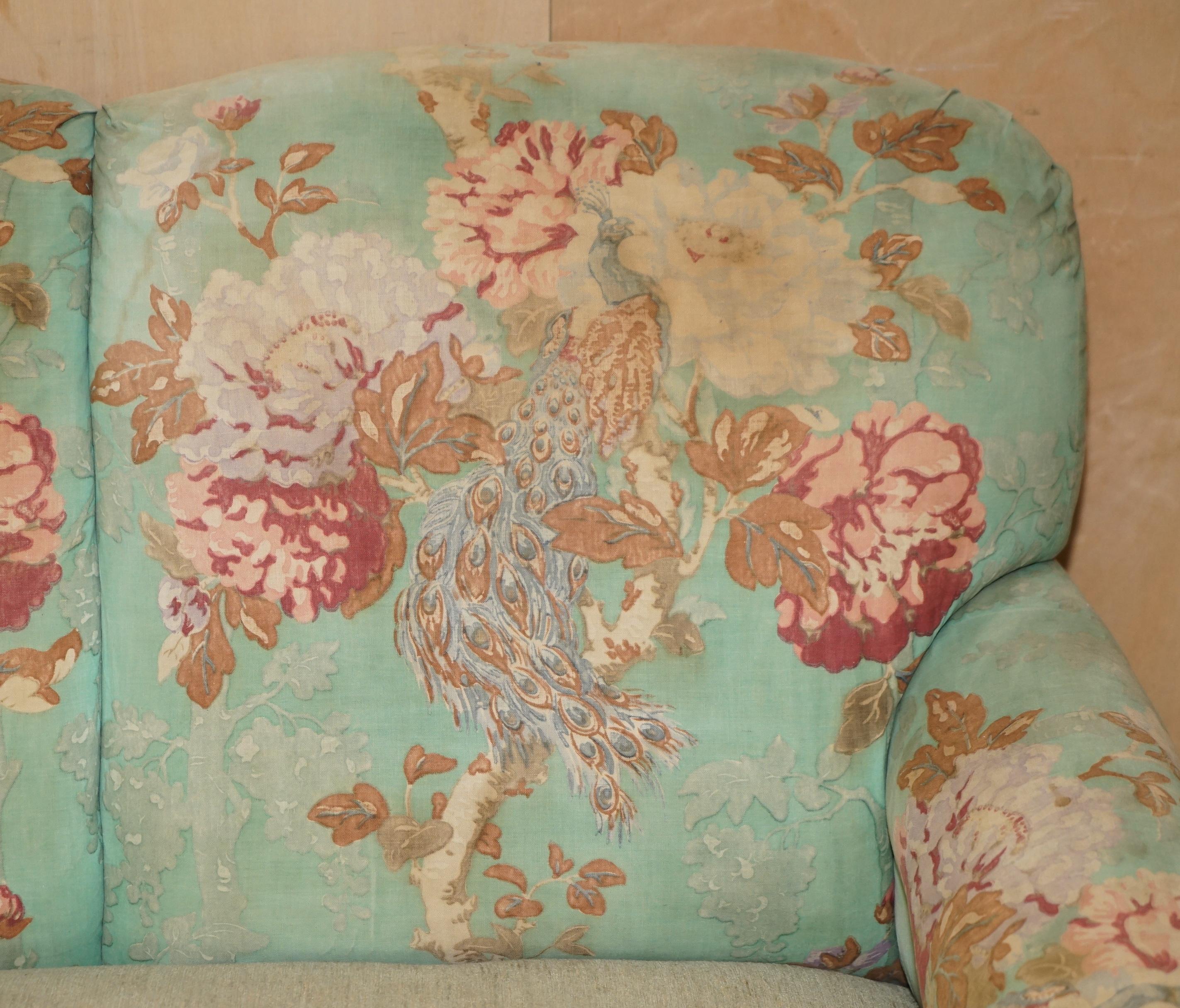 Anciennement, MAPLE & CO HOWARD ENGLISH COUNTRY HOUSE SOFA PART OF SUITE Abîmé - En vente à West Sussex, Pulborough
