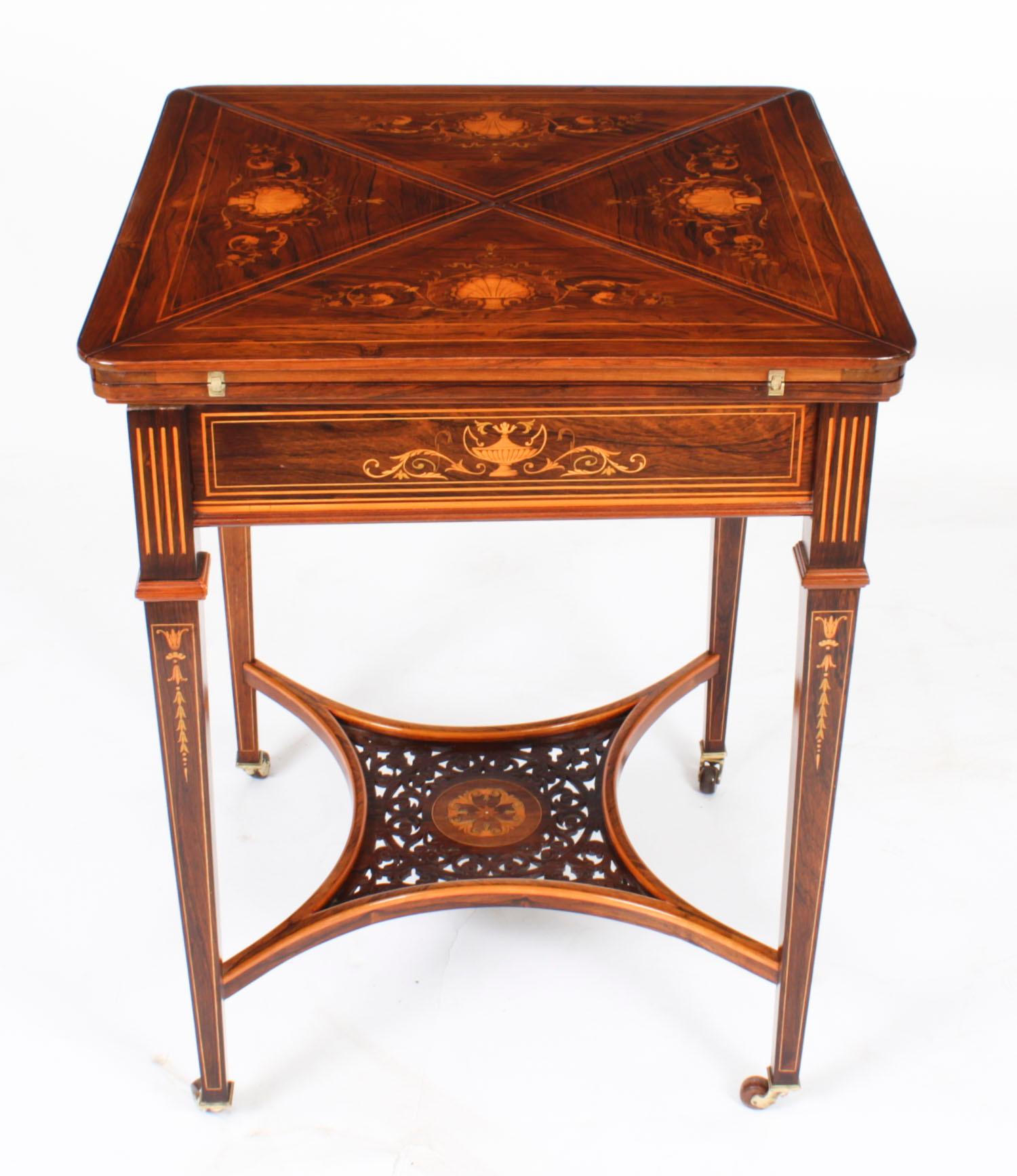 Antiker viktorianischer Kartentisch mit Intarsien aus dem 19. Jahrhundert im Angebot 3