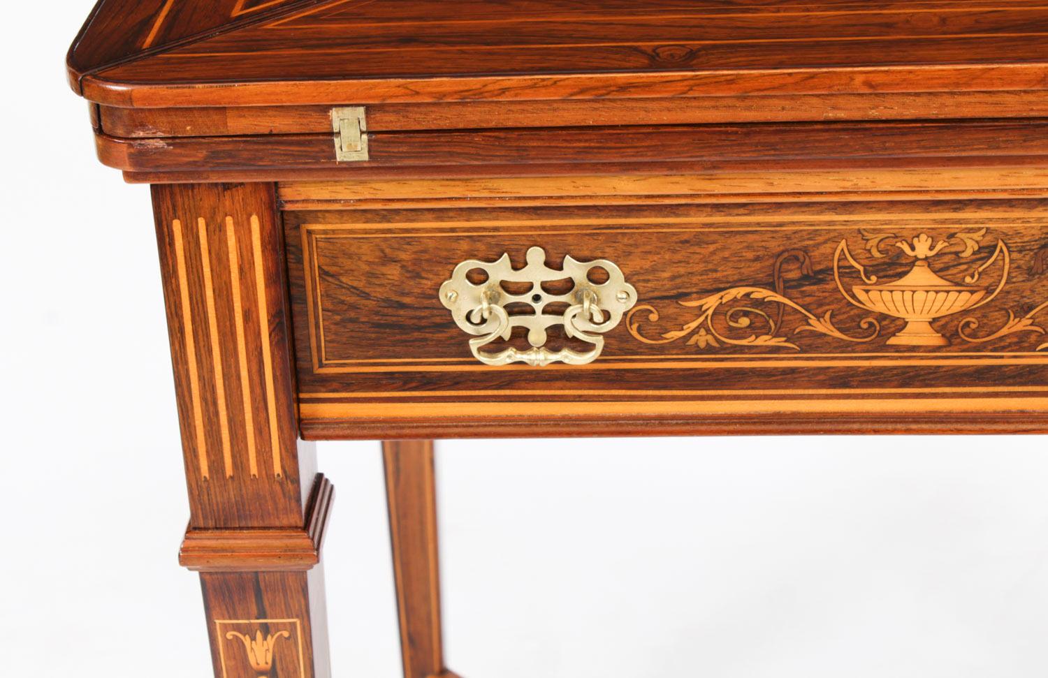 Antiker viktorianischer Kartentisch mit Intarsien aus dem 19. Jahrhundert im Angebot 4
