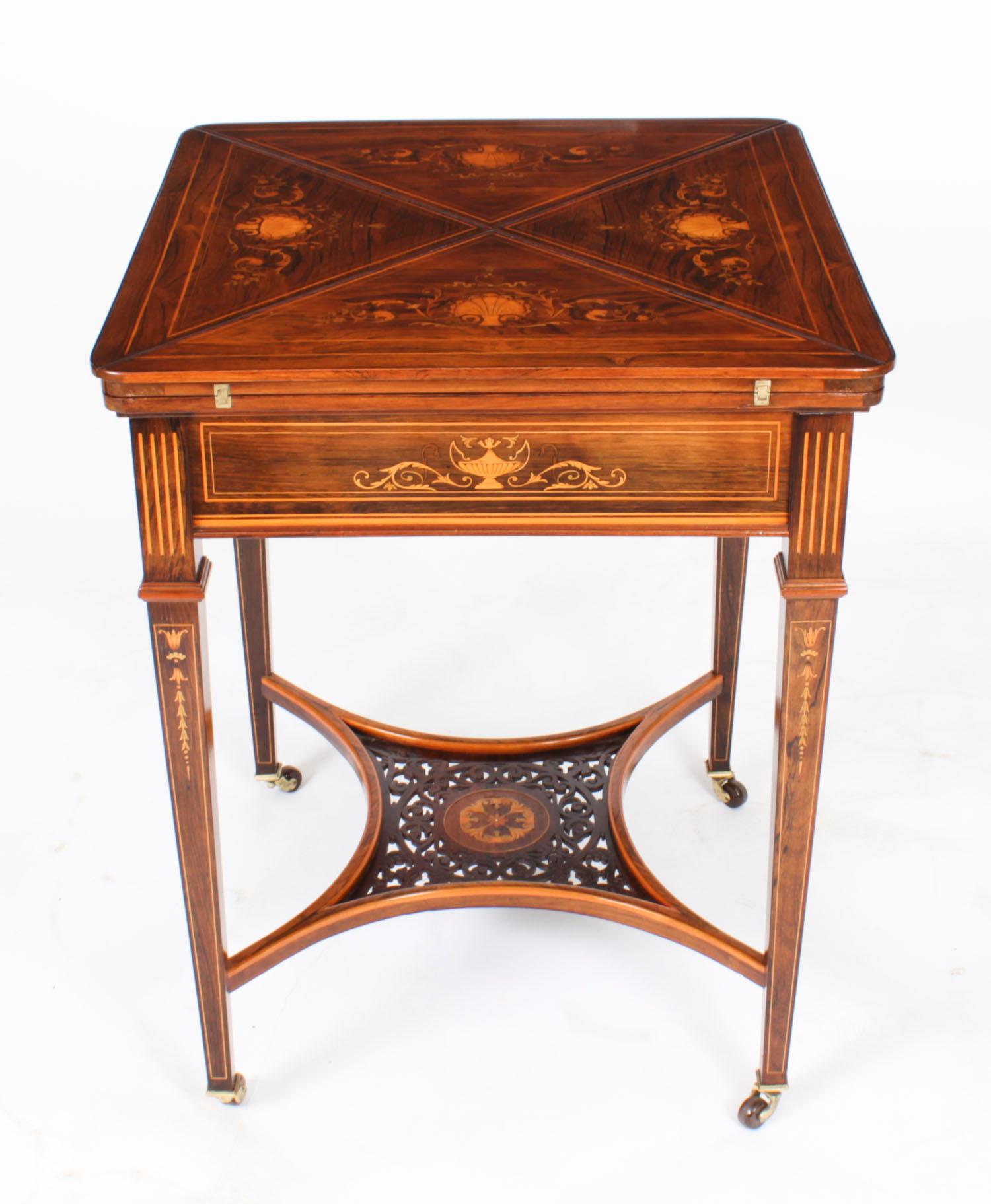 Antiker viktorianischer Kartentisch mit Intarsien aus dem 19. Jahrhundert im Angebot 9