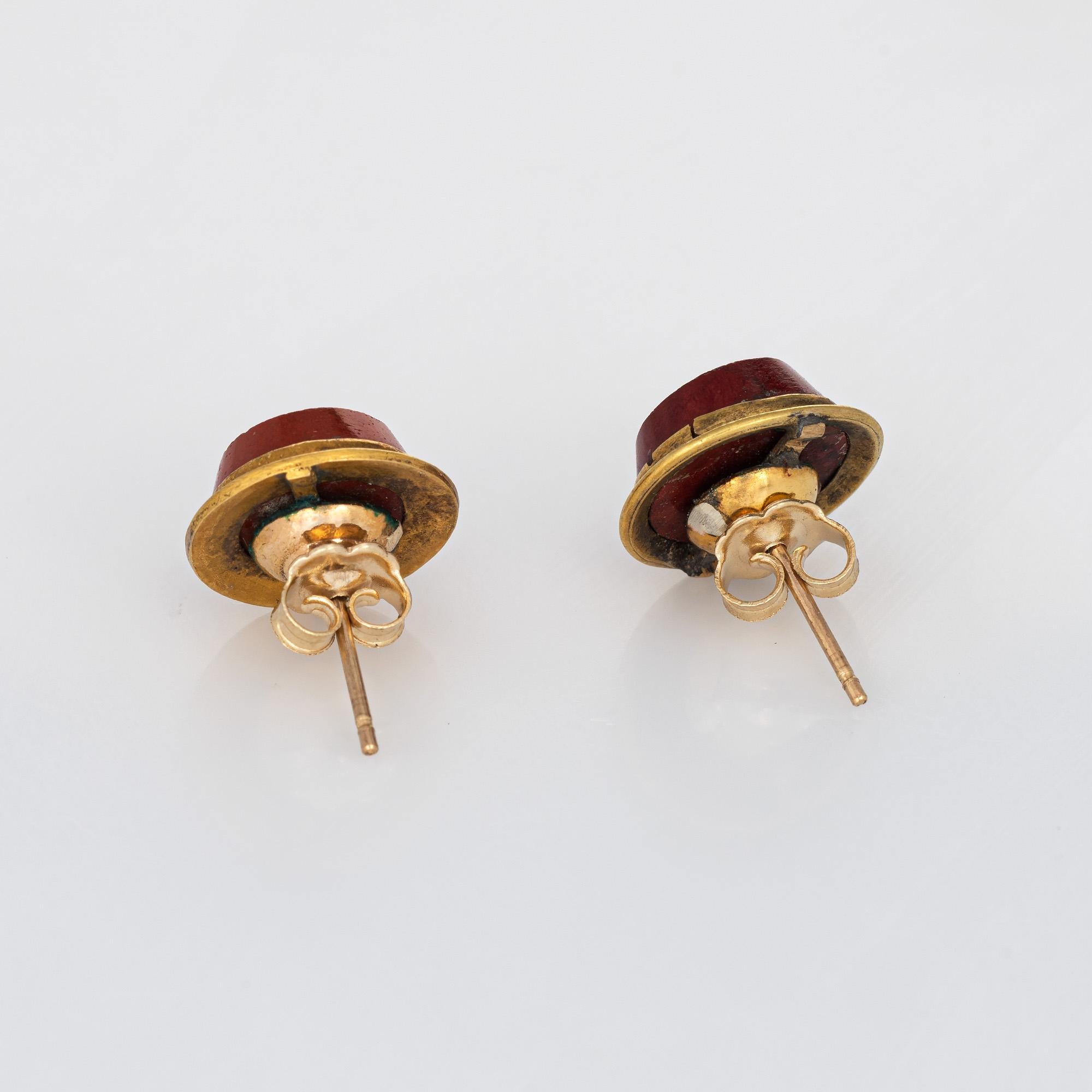 Elegant pair of antique Victorian micro mosaic conversion earrings crafted in 18k yellow gold (circa 1880s to 1900s). 

The micro mosaic mounts measures 9.5mm (0.37 inches). The mounts are in good condition (some small chips to the outer edges).  
