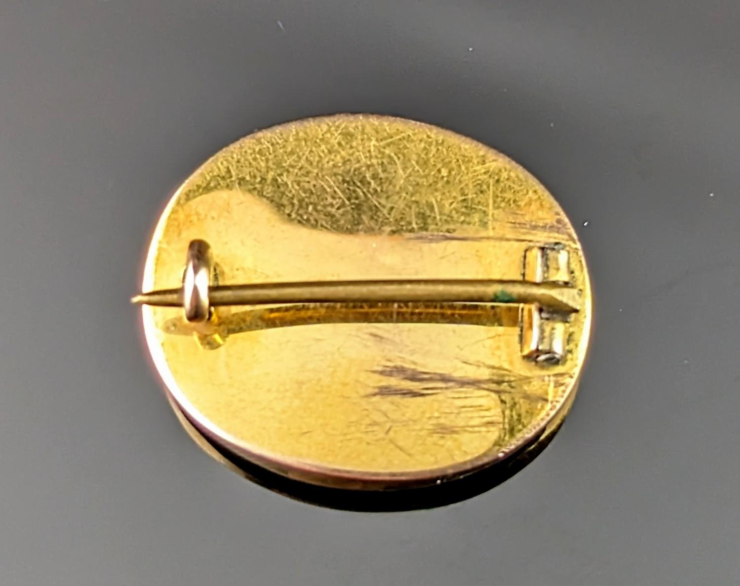 Women's Antique Victorian Micro Mosaic floral brooch, 9k gold