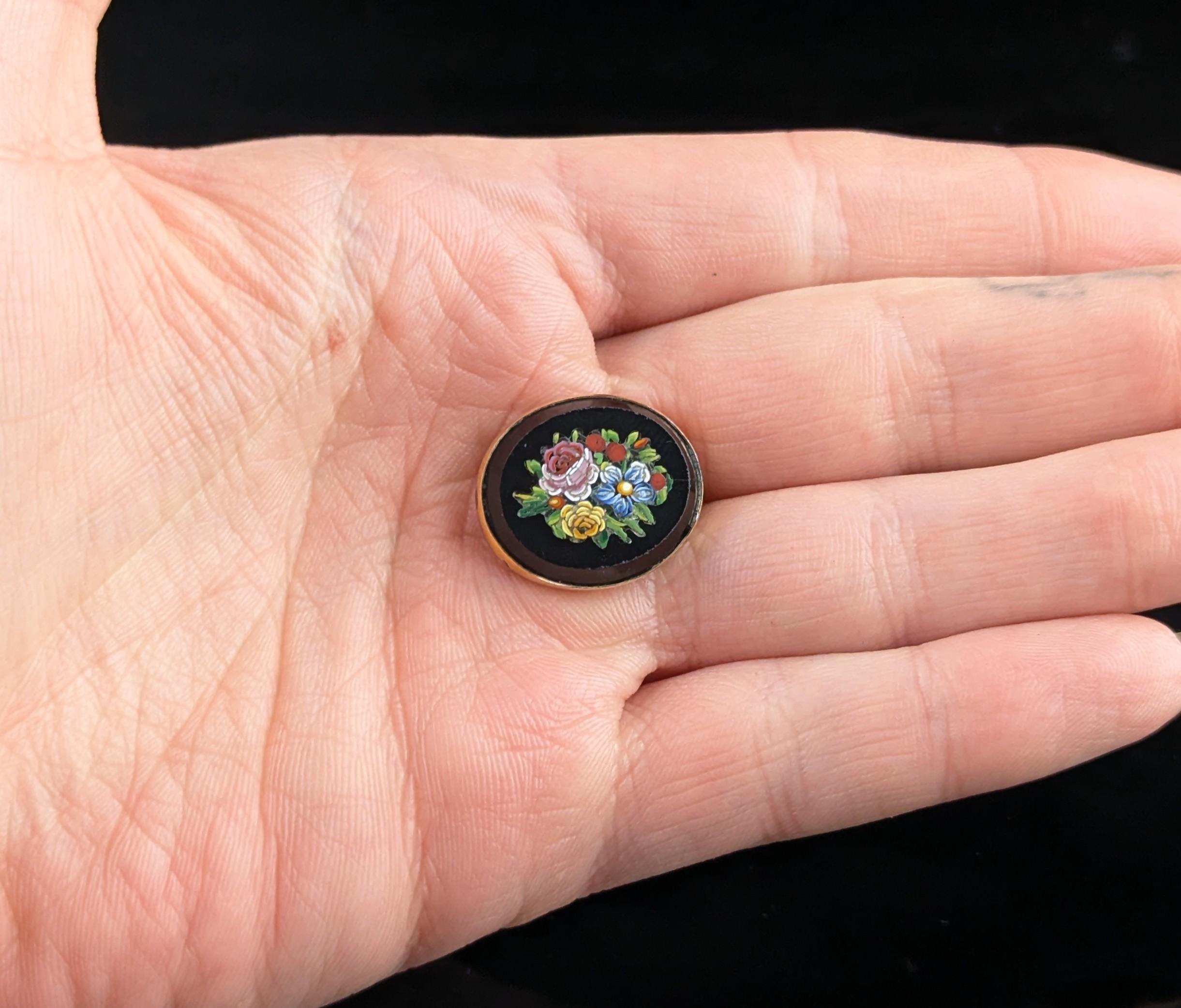 Antique Victorian Micro Mosaic floral brooch, 9k gold 4