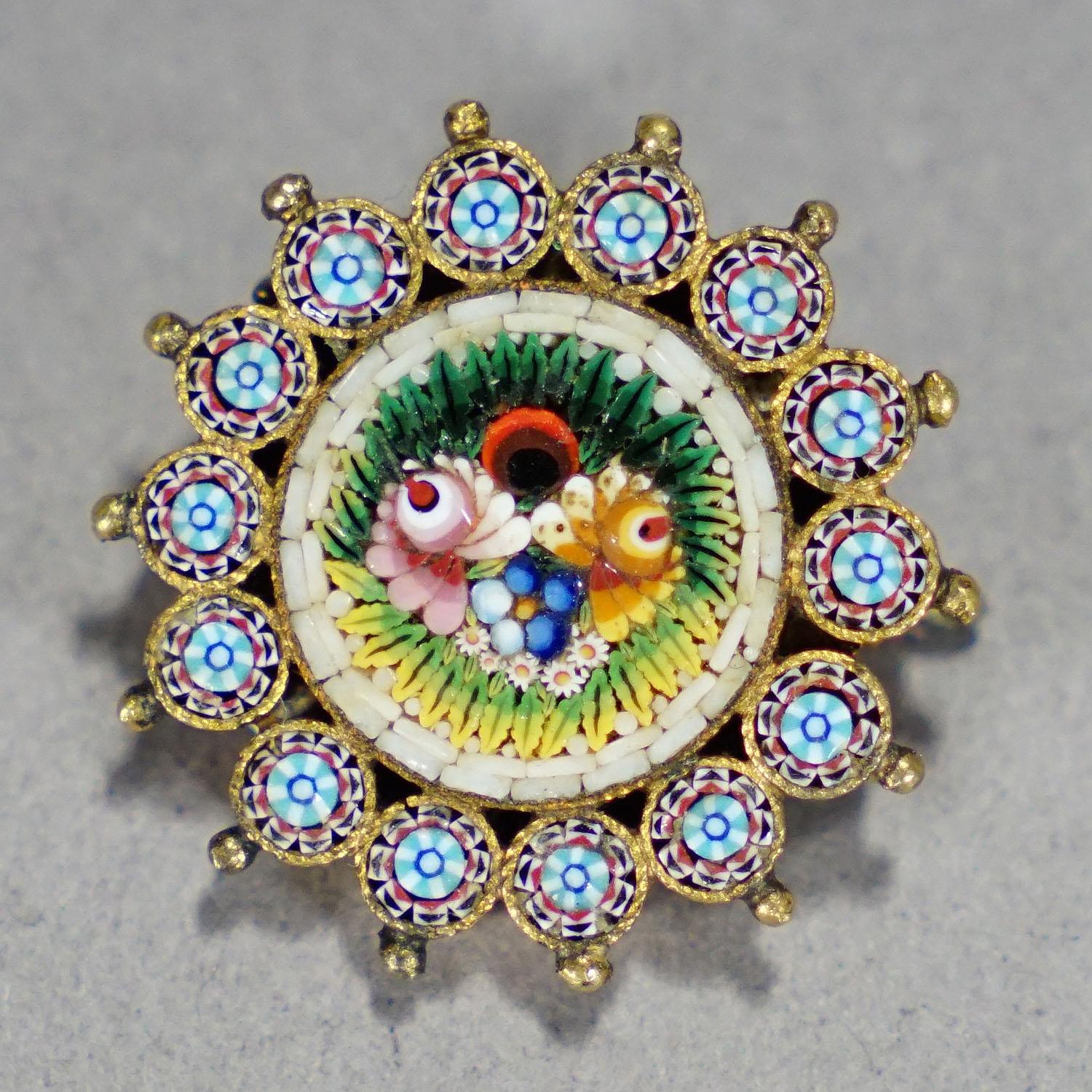Italian Antique Victorian Micromosaic Gilded Brooch, Italy Early 20th Century For Sale