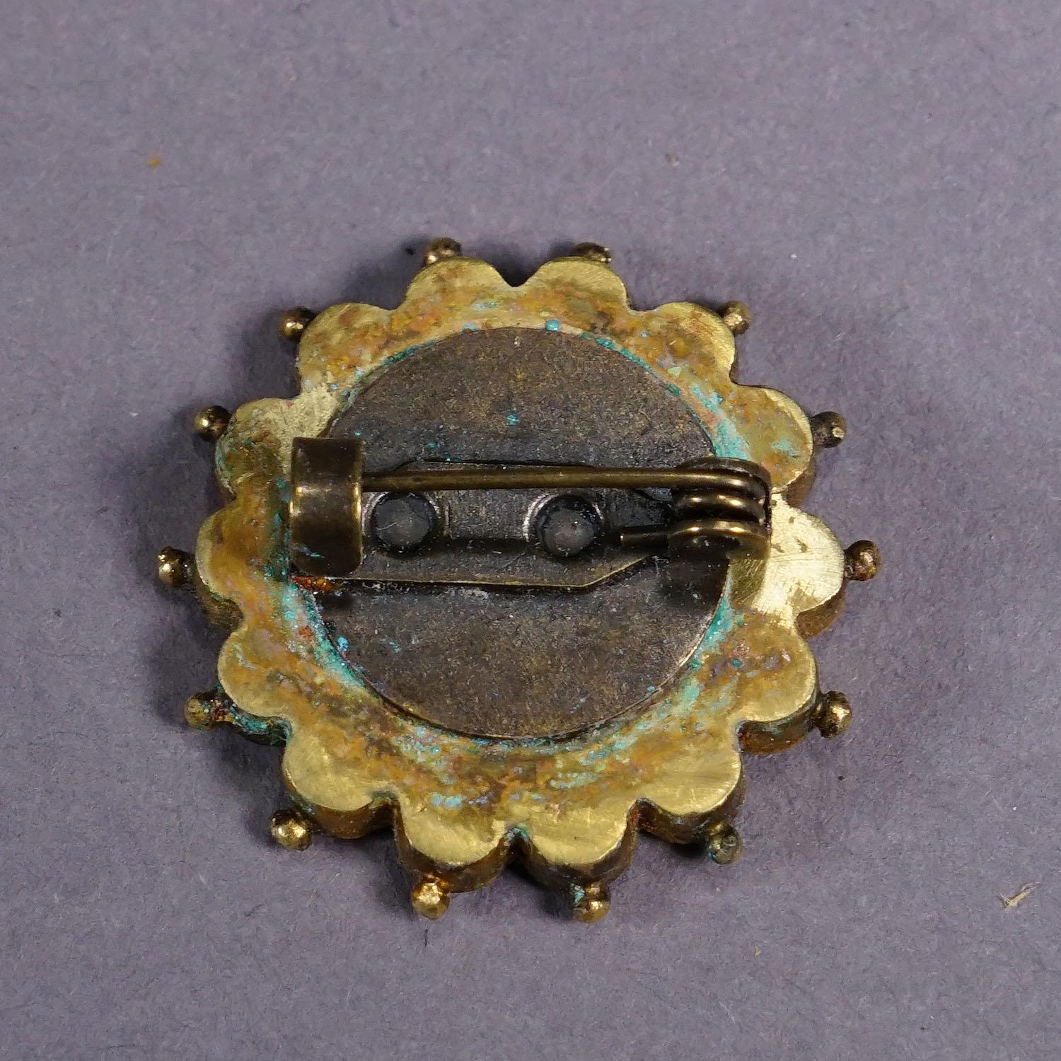 Gilt Antique Victorian Micromosaic Gilded Brooch, Italy Early 20th Century For Sale