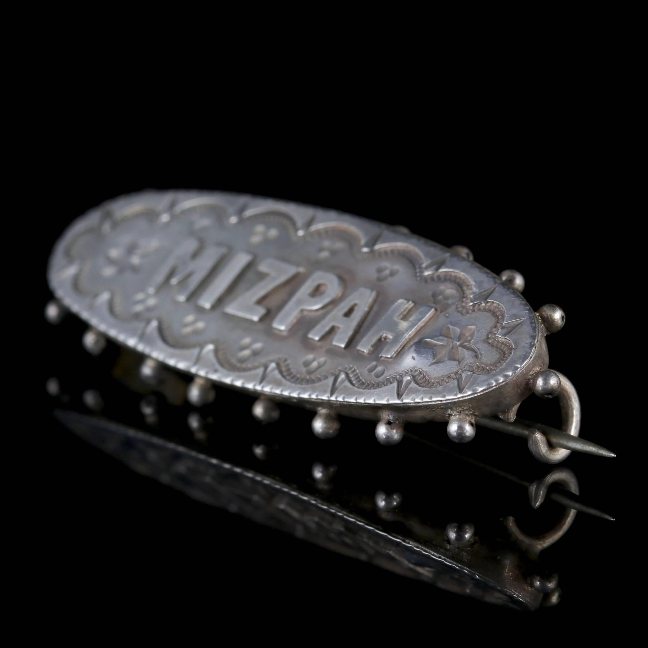 Antique Victorian Mizpah Brooch Sterling Silver Dated Chester, 1892 In Excellent Condition In Lancaster, Lancashire